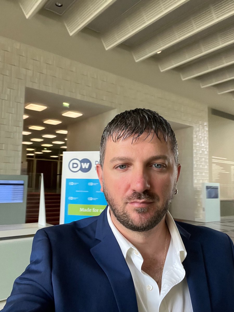 DmitryKD's tweet photo. I had a chance to teach at ESMT again about Germany #FinTech landscape  and #business models in startups for the top management of an innovative Turkish Bank. 🎓
Tell me if you want coaching topics on tech and business!
#leadership #management #esmt #techbizglobal #friendsurance https://t.co/om5Fv6X2X9