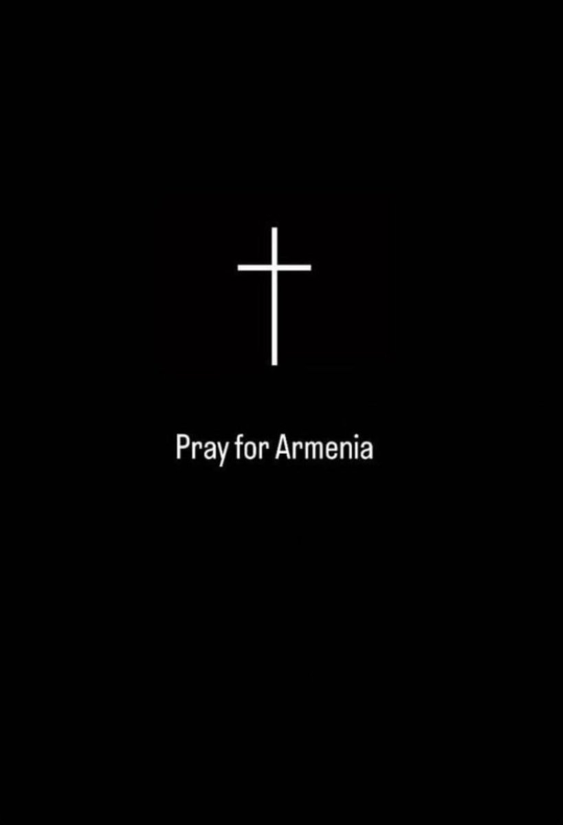Ani____Anii's tweet photo. I saw a video of our soldiers slaughtered and tortured by #Azerbaijan, and I just can't believe it's happening again.
#Stopthewar
 #ShameonAzerbaijan 
#Azerbaijanterrorist https://t.co/cJLrBSzo68