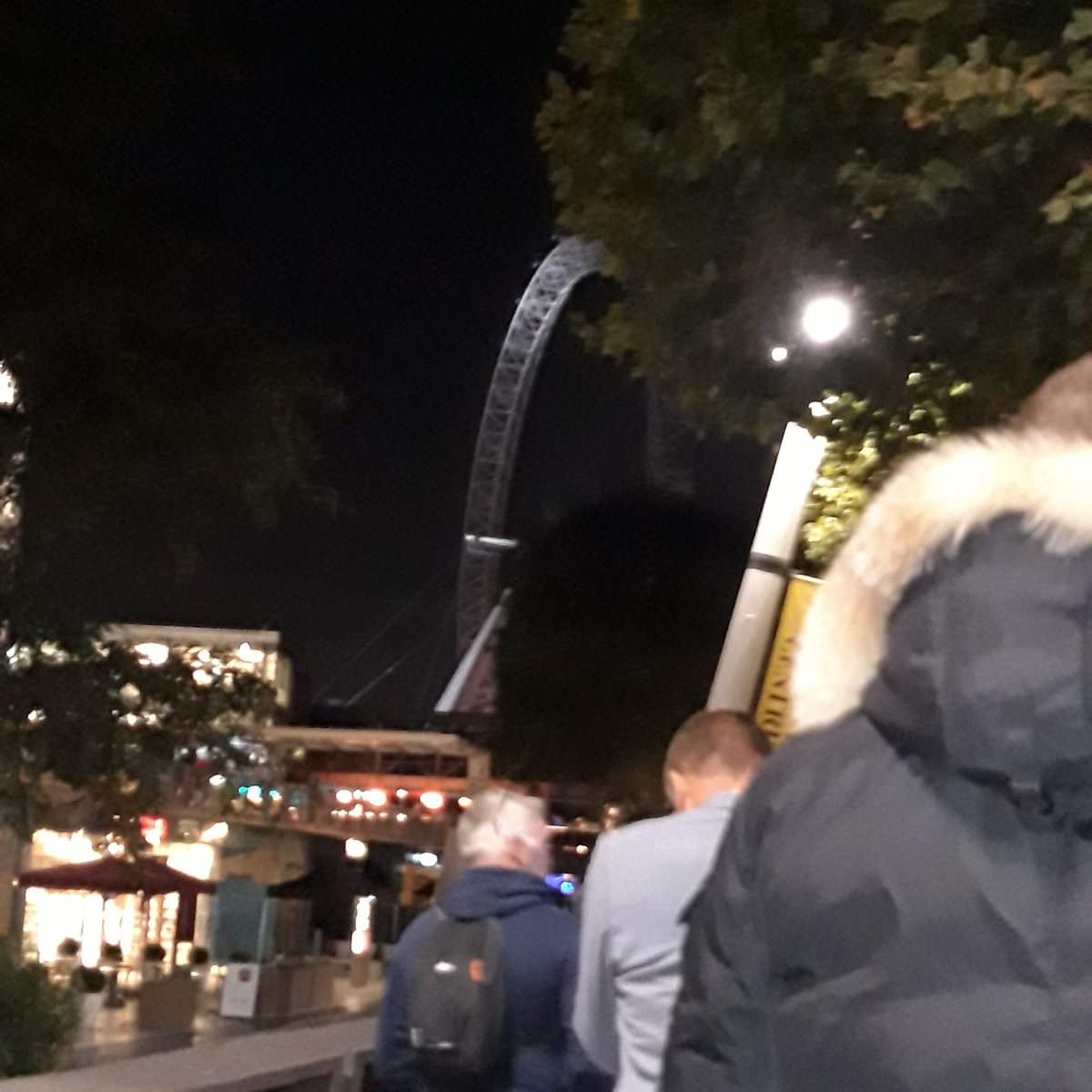 Disraelisays's tweet photo. London Eye comes into view as we pass Festival Hall https://t.co/qJdAk5FsNg