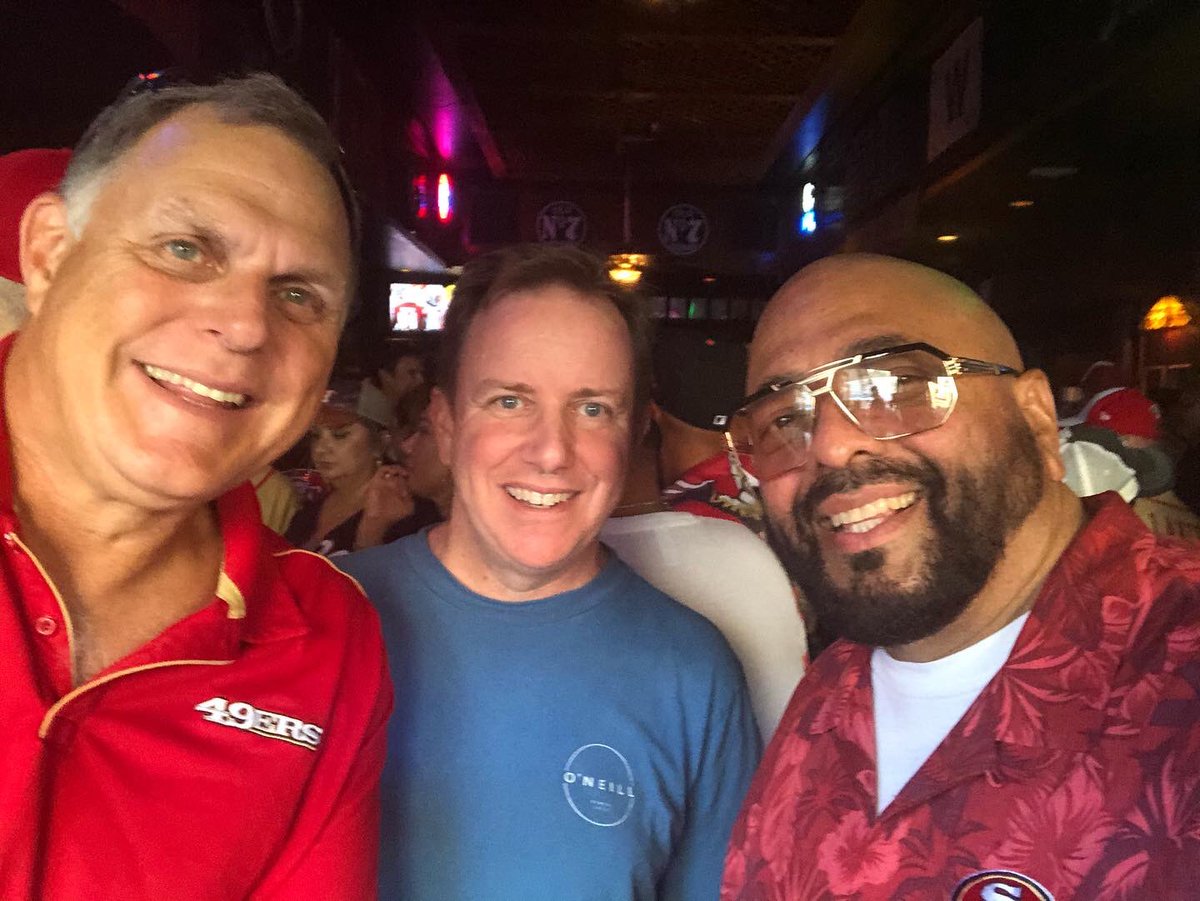 sfdjraj's tweet photo. Fangaged in action with a successful 49ers Chicago Invasion. It’s the fans that make it happen! 👊 https://t.co/82UtGVCjx6