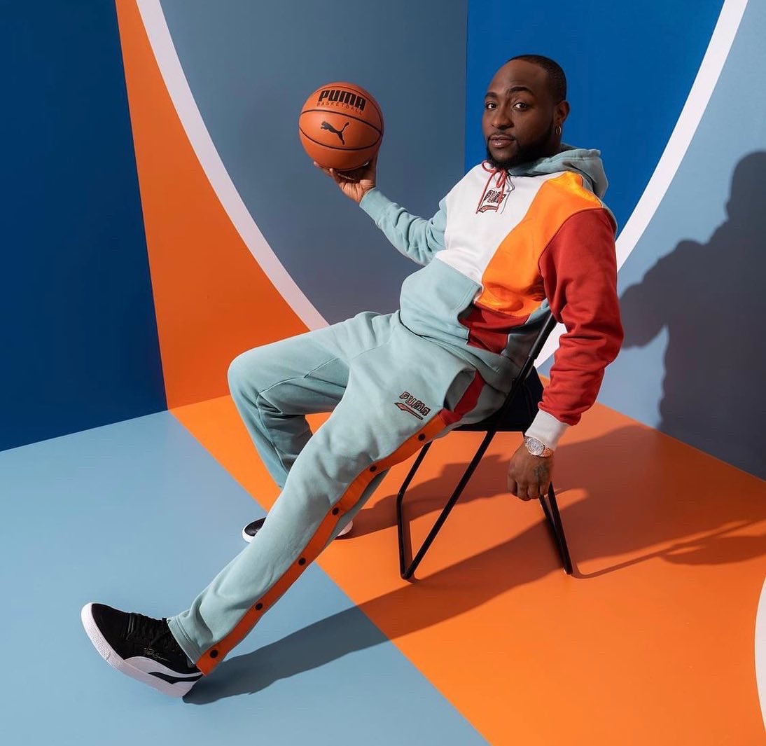 alariwoafricaHQ's tweet photo. 🚨🚨🚨
@davido has bagged 4 nominations at the 2022 @afrimaofficial AFRIMA awards:
#verifiedplaylist https://t.co/dl9PgmGztk