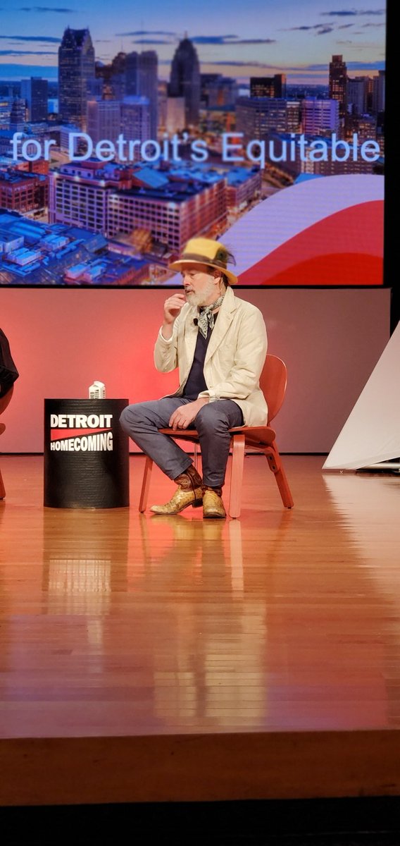 Detroit "is a city that has changed the world through automobiles and through music," <a href="/WDavidsonFDN/">William Davidson Foundation</a> director and musician Ethan Davidson said during #DetroitHomecoming opening-night panel.
<a href="/crainsdetroit/">Crain's Detroit Business</a>