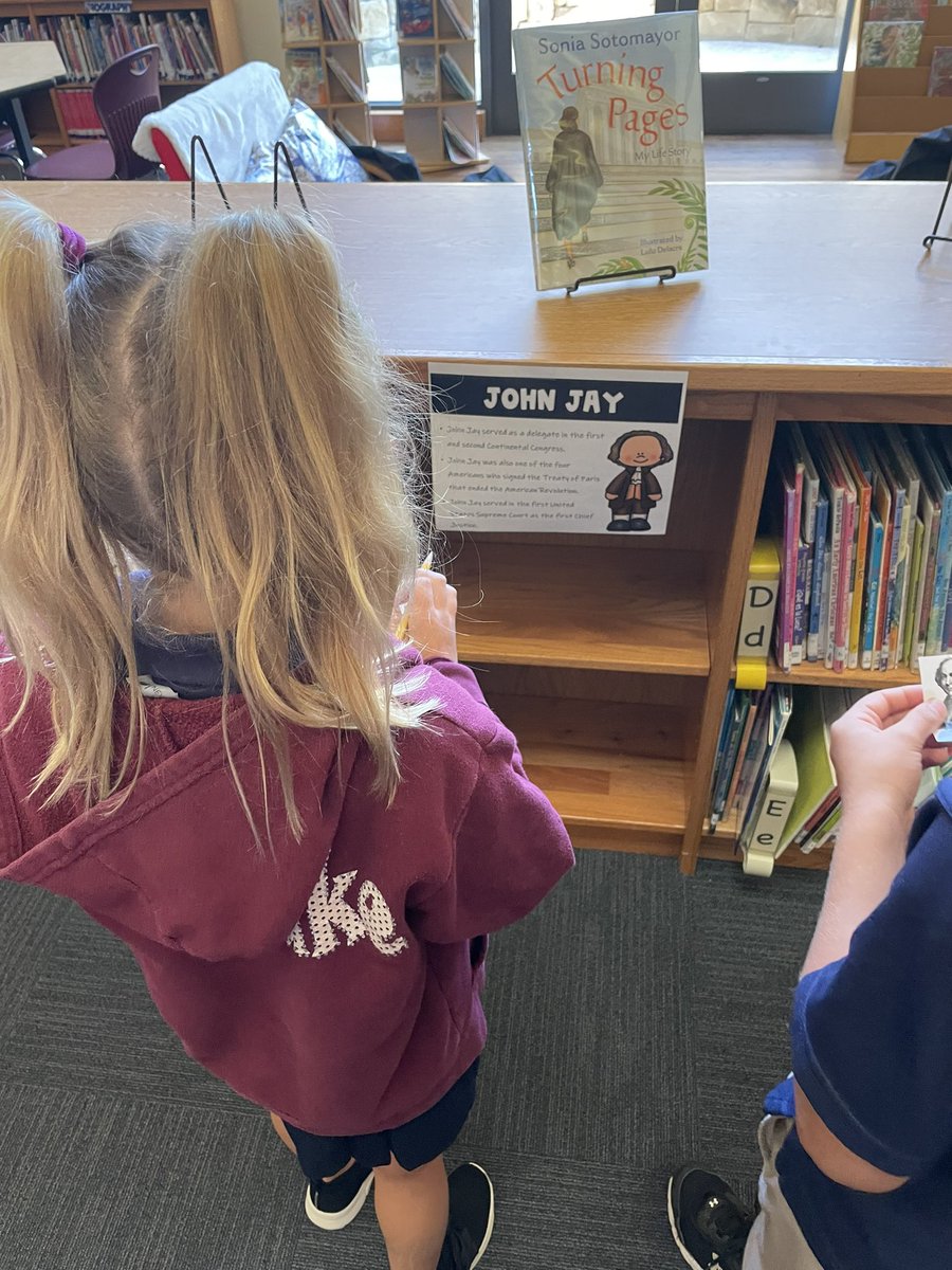 ibmisstitus's tweet image. Lots of fun this week in the #wabradleylibrary learning all about the Constitution! #waexcels