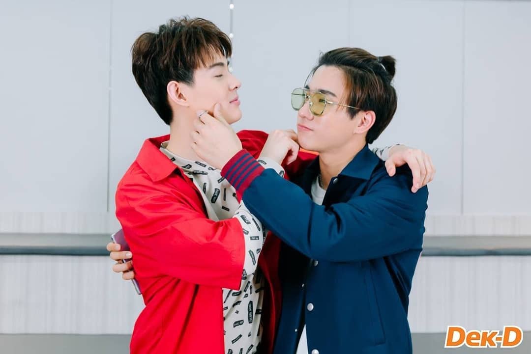 Just drop by to remind every one that once upon a time these wonderful moments happened..We all missed them terribly,but we must endure for the right time to see them together again..I always have faith in them..
🖤❤ only means PERTHSAINT

#PerthSaintSation 
#TRIGON

📸ctto