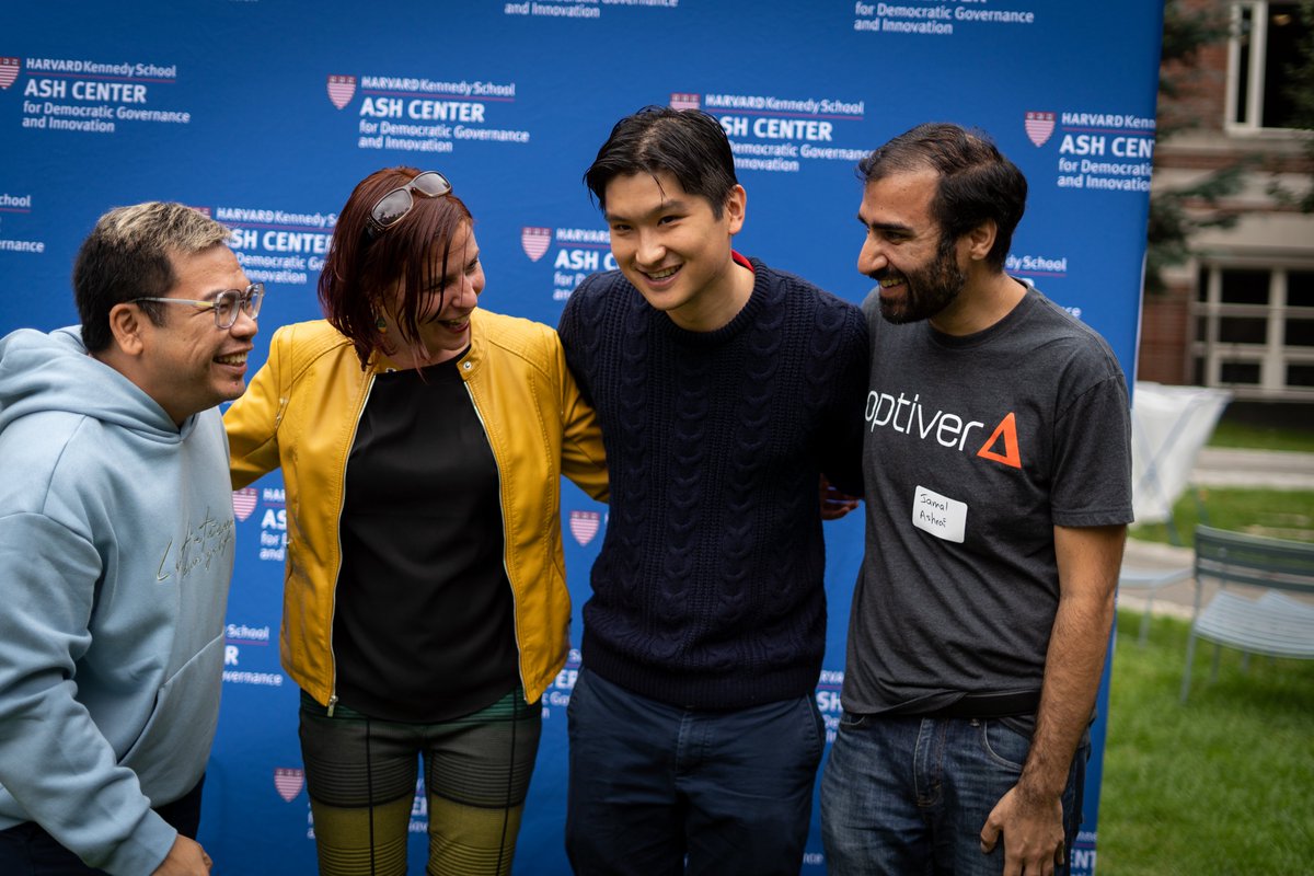 HarvardAsh's tweet photo. 👋 Thank you to everyone who joined us on Monday for our 2022 Ash Center Meet + Greet! 

Weren't able to join us? It's not too late to learn about student opportunities at the Ash Center ➡️https://t.co/qHR9hqiGsB https://t.co/DBE92jxlbd