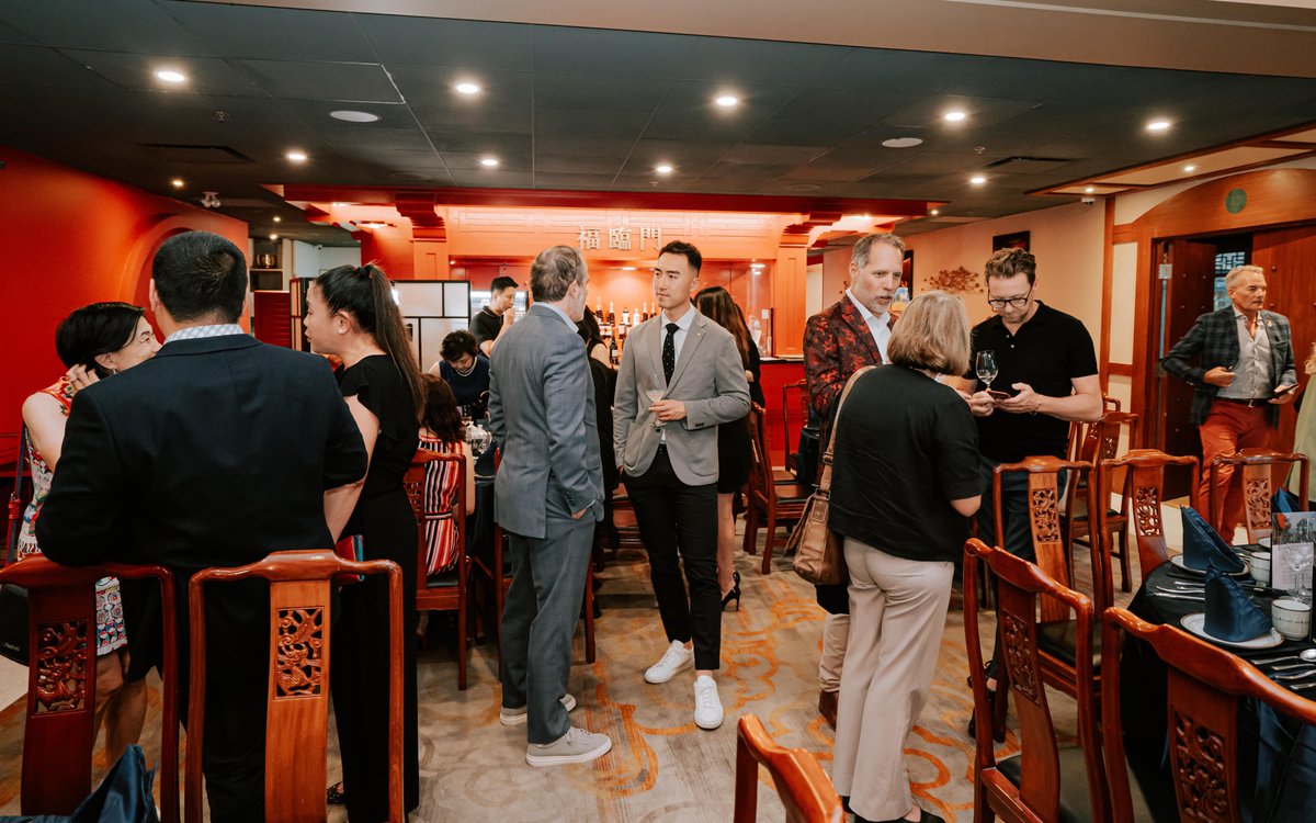 gryphon_dev's tweet photo. The second NEW WAVE Dinner at Regal Mansion with Chinese Restaurant Awards was a success!  

We are honored to be a part of and represent the Chinese food community and celebrate the skill and experience of these inspiring chefs! https://t.co/92kjYbYT8i