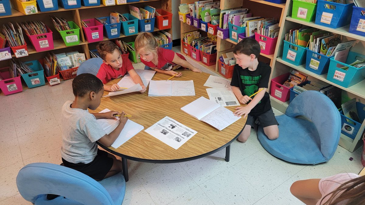 Anderson3rdPES's tweet photo. I am so proud of my firsties today!  They asked 4 questions and researched the answers about a community helper of their choice.  Tomorrow we start drafting our expository essays!  #cwesisthebest #wonders @CogburnWoodsES #andersonfirsties https://t.co/8KsfYtH6h4