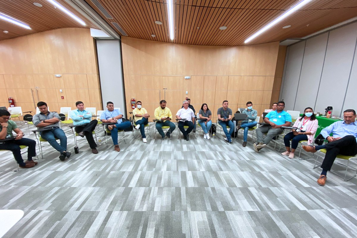 ENSApanama's tweet photo. Culmina el segundo día de la final del concurso Innóvate Grupo EPM – Emprendiendo 2022 y ya los 10 grupos finalistas están listos para el pitch final. 

#SomosGenteQueIlumina #InnóvateGrupoEPM
@epmestamosahi https://t.co/ZyJ0mUrDqZ