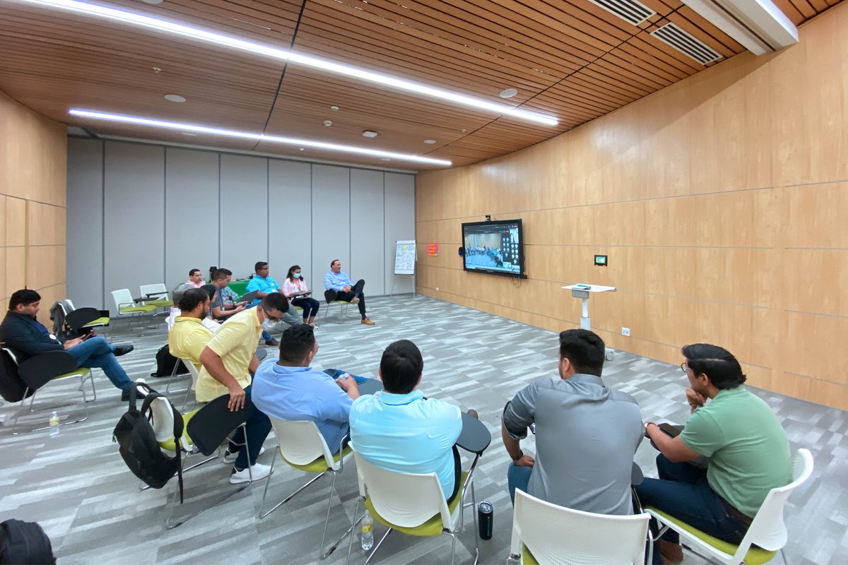 ENSApanama's tweet photo. Culmina el segundo día de la final del concurso Innóvate Grupo EPM – Emprendiendo 2022 y ya los 10 grupos finalistas están listos para el pitch final. 

#SomosGenteQueIlumina #InnóvateGrupoEPM
@epmestamosahi https://t.co/ZyJ0mUrDqZ