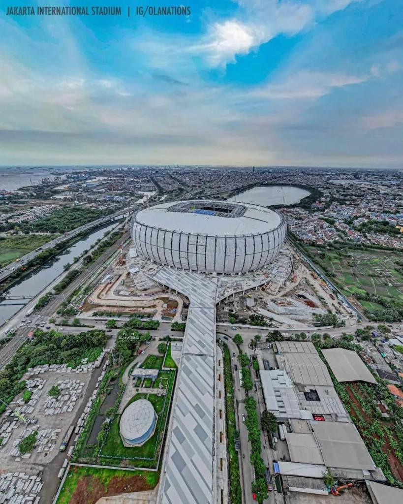 DediMulyadi71's tweet photo. Jakarta International Stadium (JIS) menjadi kebanggaan warga DKI Jakarta. Kita harus menjaga dan merawat karya anak bangsa ini dengan baik. Selamat Pak Anies, sudah menjalankan tugas dengan baik sebagai Gubernur DKI Jakarta

Foto : berbagai sumber https://t.co/1PDKg4K6t0