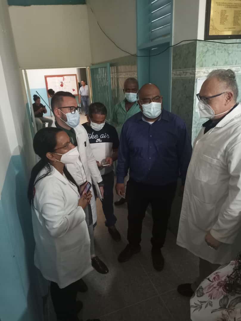 MPPSMiranda's tweet photo. #14Sep Recorrido y supervisión de avances en hospital Jesús León Rivas #Cúpira mcpio. Pedro Gual, realizan doctores Ángel Melchor, subdirector estadal de Salud y Alonso Quevedo, director estadal de hospitales, con alcalde @ElbertVivas @guillenmarelia #VenezuelaMultiproductiva https://t.co/WoyW2r1jyM