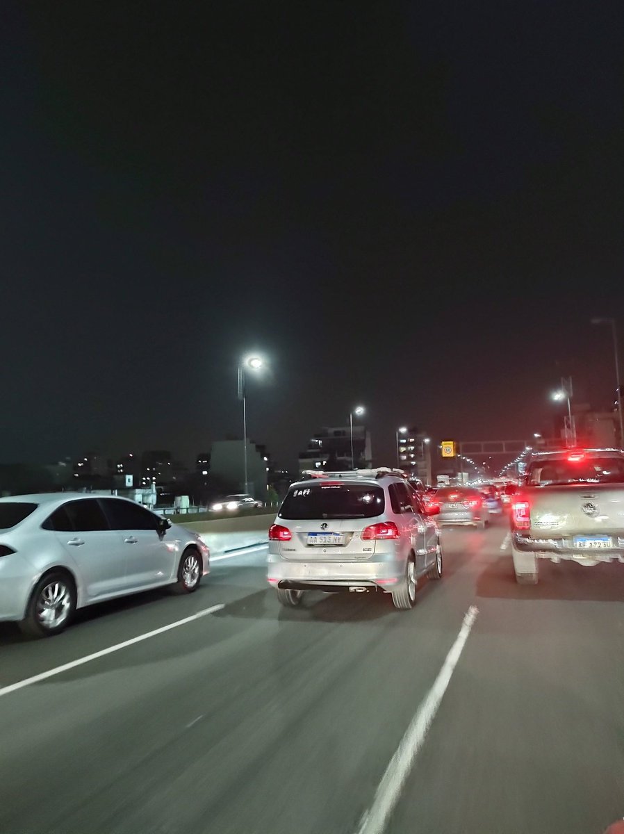 Saliendo de la gran ciudad,parece viernes 😢