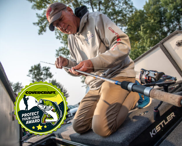 Covercraft1965's tweet photo. Huge congrats to Alton Jones, who has landed the "Protect Your Lead" Award once again, finishing at the top of @MajorLeagueFish Group B on days 1 &amp; 2! He's earned an automatic bid to the Championship Round and a $500 check from Covercraft! 👊
📸: Garrick Dixon https://t.co/WLQpZV2WSj
