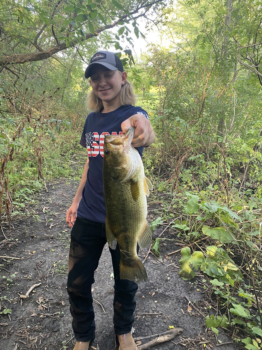 Great day out with the <a href="/BG_Bison/">BG_Bison</a> fishing club. From first fish to fat fish, fun was had by all!