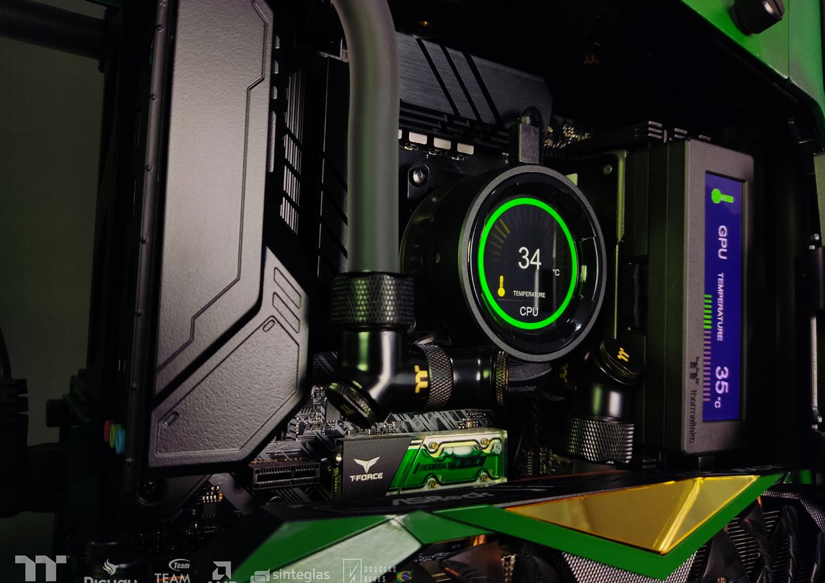 thermalatino's tweet photo. Douglas Alves Modding nos sorprende nuevamente con el modding de este AH T200 con temática de la serie Halo de @paramountplus . 🔥🔥
Te gustaría jugar en el?
# #ttbuild #Thermaltake #pcgaming #pcbuild #hardware #ttmod #modding https://t.co/jTG1pIHwS8