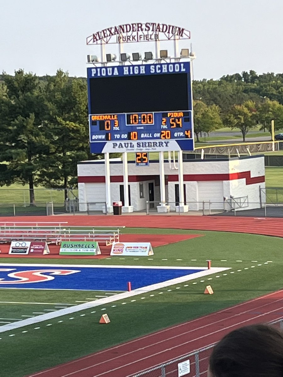 Mrs. Fox tweet media