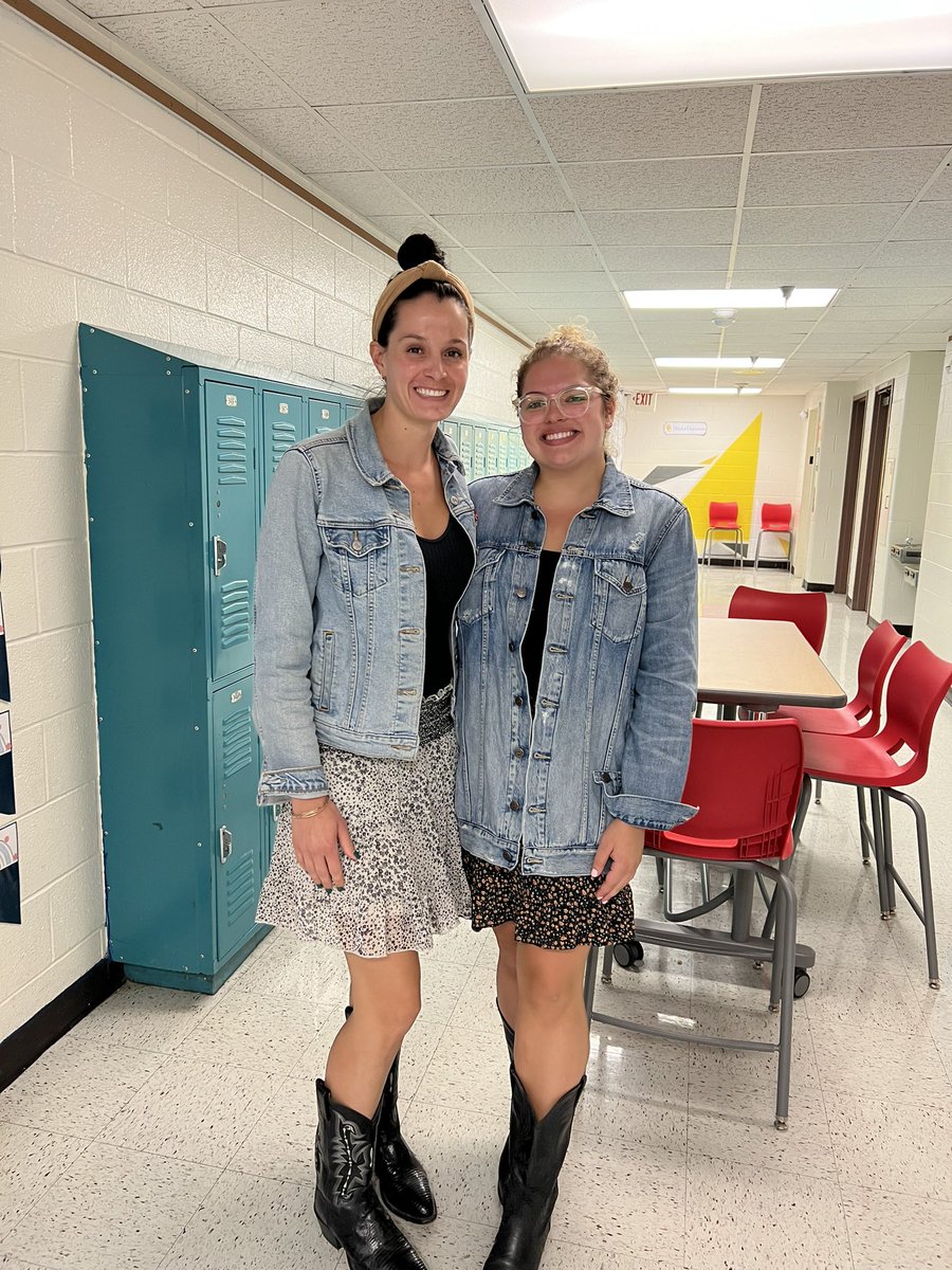 Linda Olivarez (@izprincipal) on Twitter photo Teachers promoting student attendance!!! How bout them Zaragoza Cowboys! #disdshowsup 🤠 Yeehaw! <a href="/Zaragoza_PL/">Zaragoza Eagles</a> <a href="/PersonalizeDISD/">Personalize Dallas ISD</a> @BANDDISD Teachers promoting student attendance!!! How bout them Zaragoza Cowboys! #disdshowsup 🤠 Yeehaw! <a href="/Zaragoza_PL/">Zaragoza Eagles</a> <a href="/PersonalizeDISD/">Personalize Dallas ISD</a> @BANDDISD