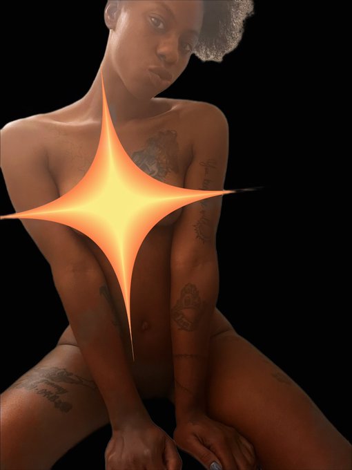 Chocolate is pure &hellip; so is this body https://t.co/rhZZUobLFH