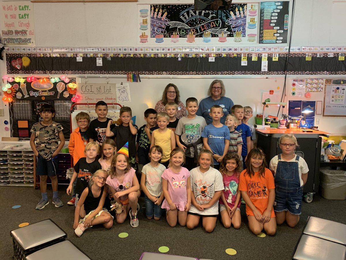 haileyhawk's tweet photo. @USD482Dighton 2nd Grade visited with city council members and the mayor to learn how the city government keeps our town safe, clean, and productive. #PBL https://t.co/GC3L9mUMaT