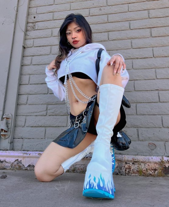 Lick my boot👿 https://t.co/jpCgkVcEAt<a href="/tag/sexy"class="tags"><span>#sexy</span></a><a href="/tag/hot"class="tags"><span>#hot</span></a><a href="/tag/demon"class="tags"><span>#demon</span></a><a href="/tag/demonic"class="tags"><span>#demonic</span></a><a href="/tag/goth"class="tags"><span>#goth</span></a><a href="/tag/alternative"class="tags"><span>#alternative</span></a>