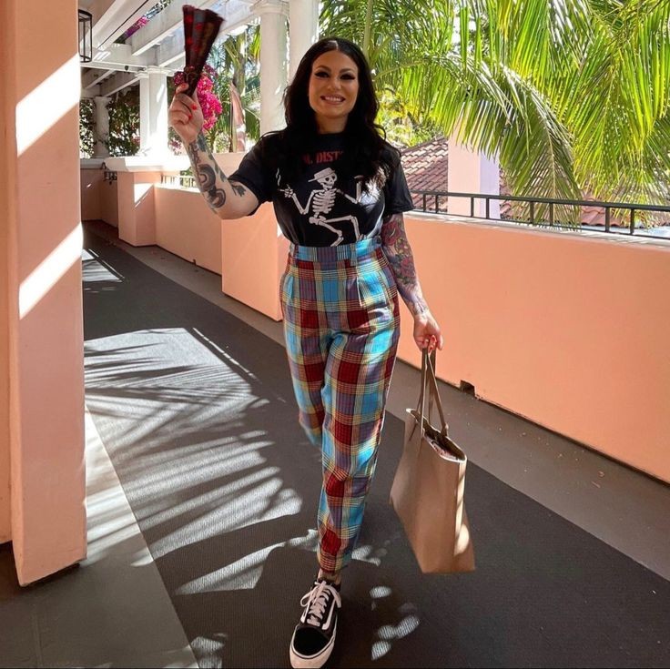 Everywhere we go she asks me to take her picture, but I don't mind 💗 #WCW <a href="/BaileyVengenz/">Bailey 💀 Fake</a>