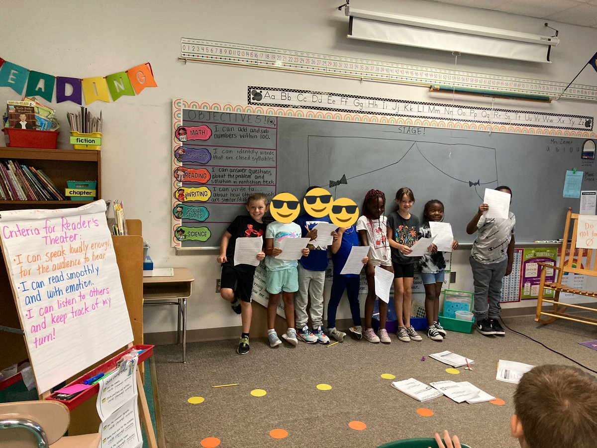 MrsZeiner's tweet photo. We’ve been busy with reader’s theater in EL and making straw flutes to discover pitch in Science! #PACKrising 💚💙 https://t.co/4Kj3Jnv0tB