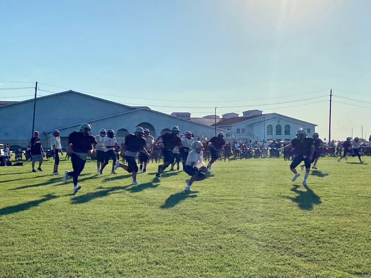 GJHRangers's tweet photo. Football showing their #RangerPride at the scrimmage versus Reading today! #LockedIn ⬛️🟥 https://t.co/jjqVmrcwgS