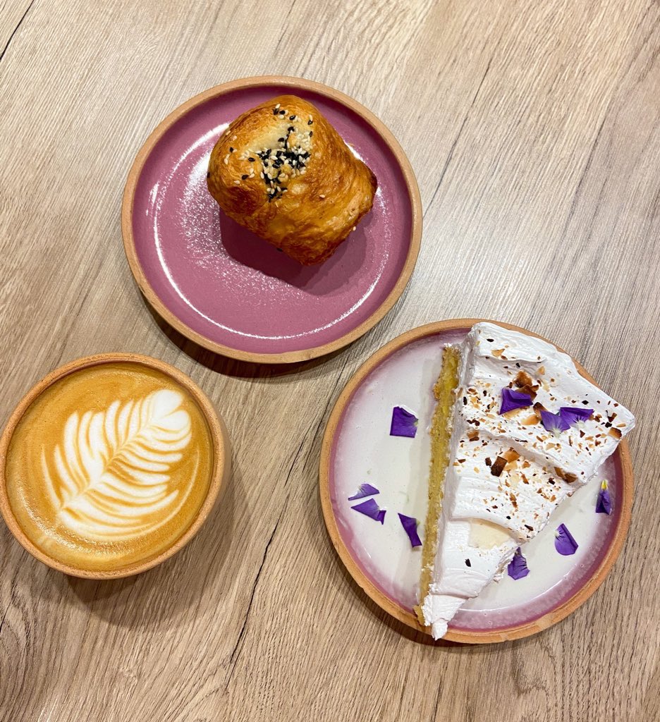 Pauuloreti's tweet photo. Barragán se lleva el puesto a mi café favorito en todo Caballito https://t.co/CSPoF23nvR