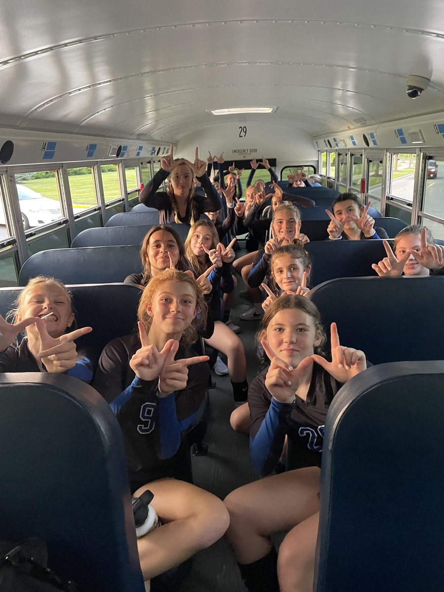 MoodysMath's tweet photo. Jags sweep Dublin Karrer with some awesome volleyball tonight!! @memorial_ms @MMS_Athletics1 https://t.co/RveMWDmxay