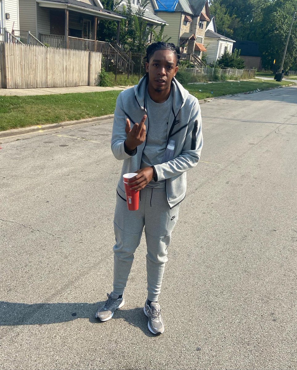 GSwervoooo's tweet photo. They Asking Wea I Been … I Been Running Up Benjamin’s💰 Minimizing My Friends🖕🏽 &amp; Staying Down With My Twins!!🤞🏽💙 #LL60MOE #LLBABY4 #baggboy🎒 #FBG🪙 https://t.co/q4rGMUSXUu