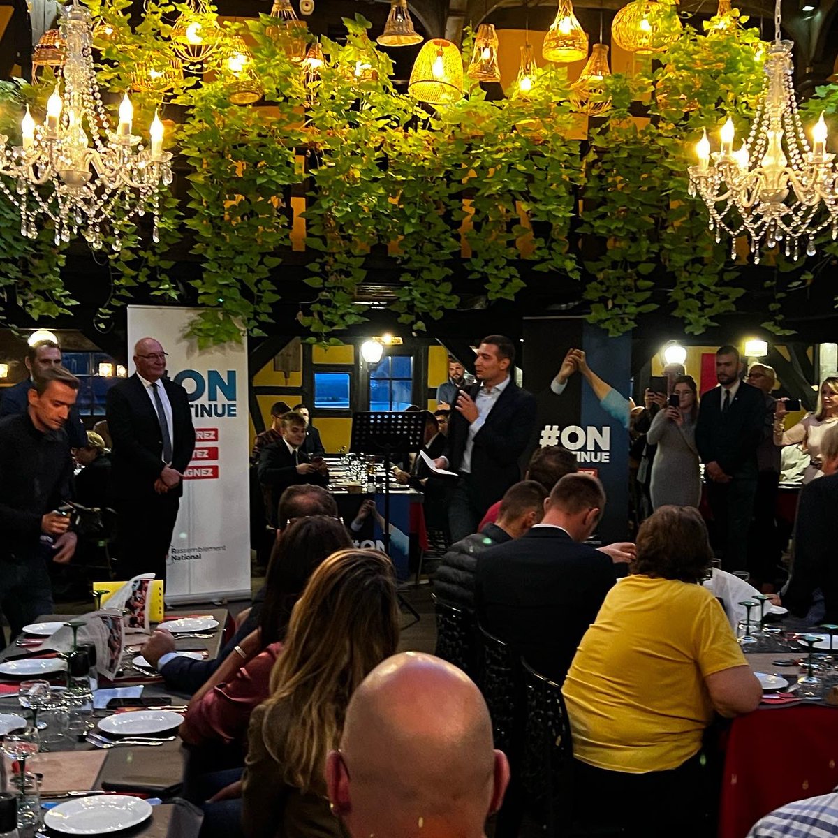 Pinto_Pierre's tweet photo. Présent hier soir à #Epfig pour le premier déplacement du tour de France des fédérations de @J_Bardella ! #Alsace

Jordan incarne la jeunesse et l’avenir. #OnContinue https://t.co/n0S52tC74h