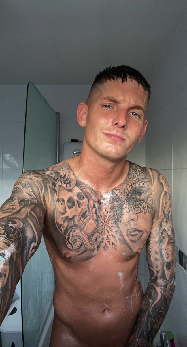 TheGlamourazzis's tweet photo. Hey a model added to The Glamourassiz's glamour model awards  Sam hallam https://t.co/JQ4N5IBQZ8 #bestmalemodel #bestnewcomer #bestcontentcreator https://t.co/FypEjaP2fB