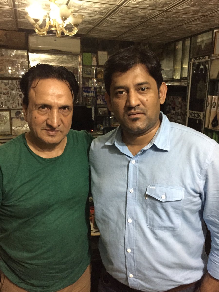 SYahyaHussaini's tweet photo. 15ستمبر 1955ء کو آج ہی کے دن لاہور میں لیجنڈری عبدالقادر مرحوم پیدا ہوئے،⁦@TheRealPCB⁩ کے لئے 67 ٹیسٹ 104ون ڈے کھیلنے والے لیگ بریک گگلی بولر 6 ستمبر 2019ء کو ہم سے جدا ہوگئے، البتہ قادر بھائی کی باتیں آج بھی ہمارے درمیان موجود ہیں۔ https://t.co/4WaxJSjr3K