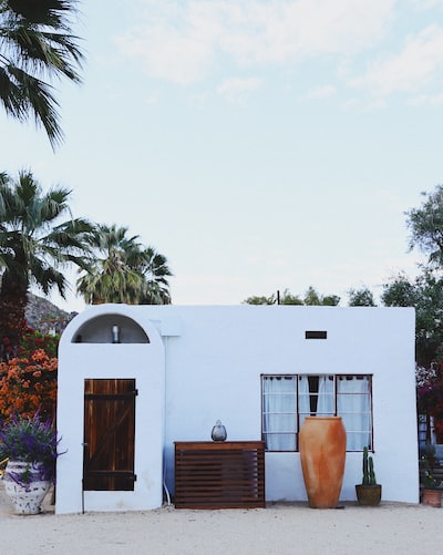 SWMaybelline's tweet photo. Photo By Taylor Simpson | Unsplash - via @Crowdfire
#housing #construction #outdoorliving #vacationhumor #plants&gardening https://t.co/vcX41CHO7Q
