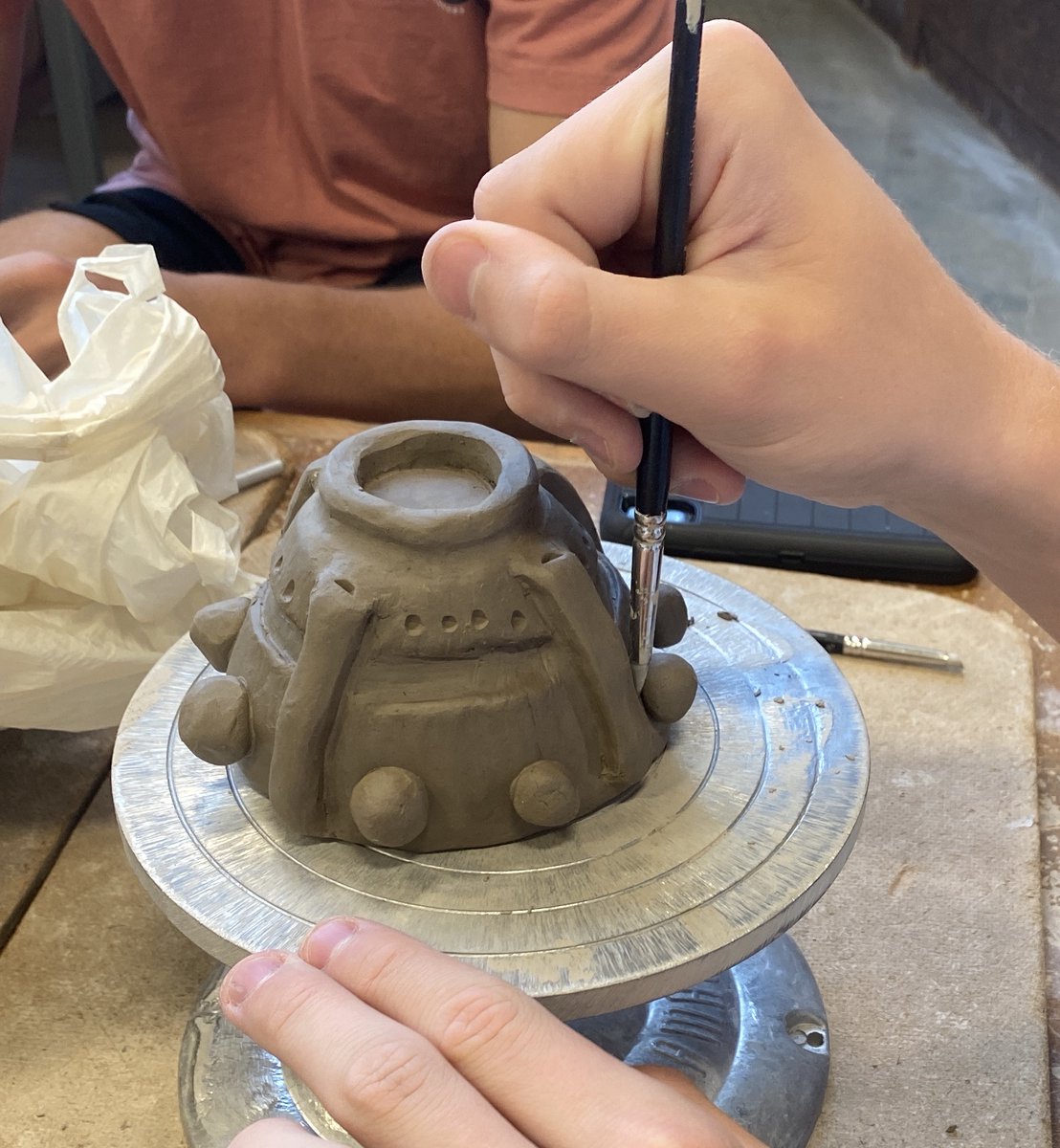 lps_visualart's tweet image. Art in Education Day 3 - LSE Students in Pottery and Painting are exploring media and ideas. #ArtEducation