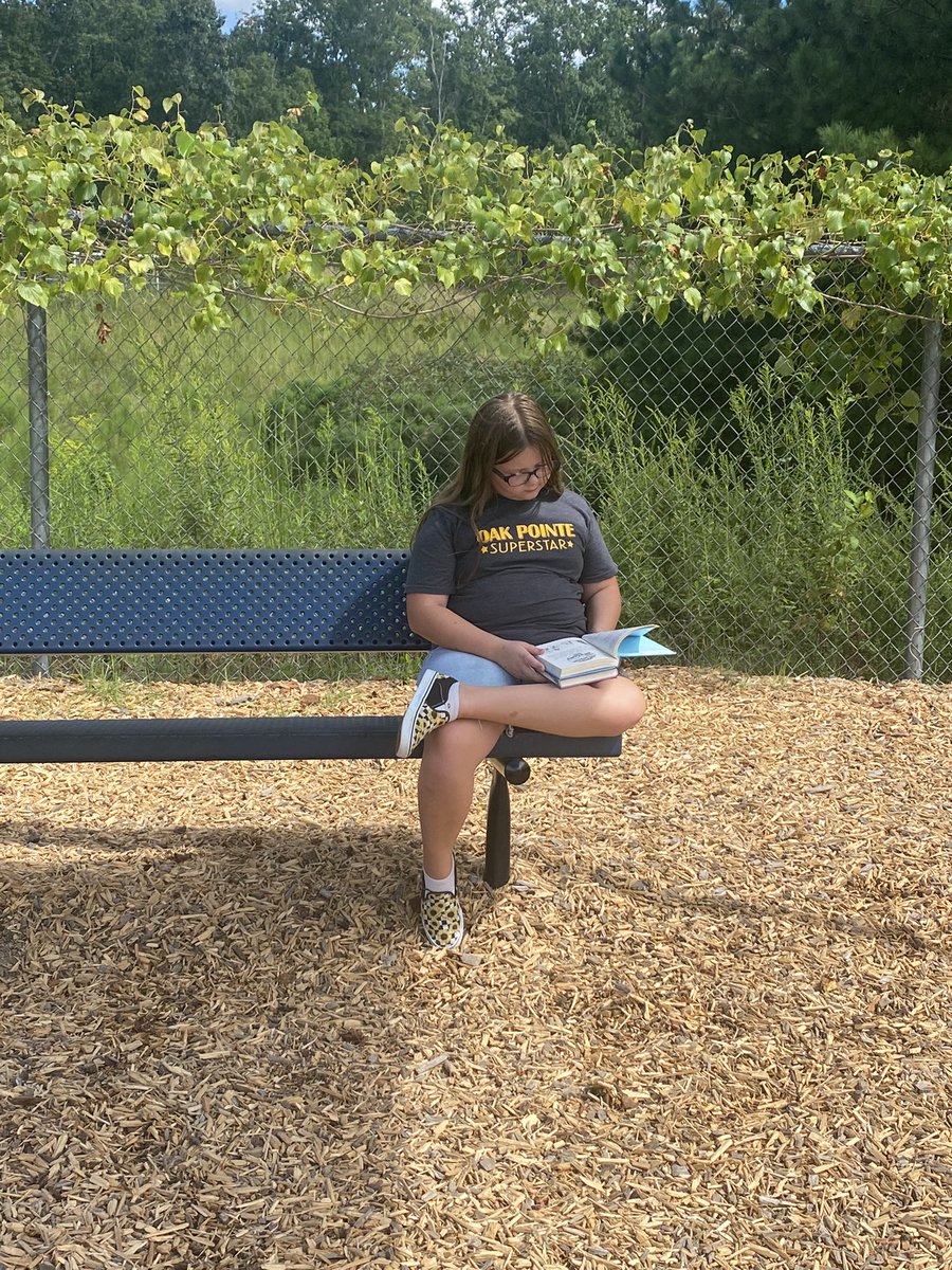 arpowers_'s tweet photo. My new favorite thing - Look Who Got Caught Reading!!! Sneaking pics of kiddos who just can’t put their book down! Check out all these awesome readers in 4th grade at @OakPointeElem!! 📚🕵️‍♀️#lookwhogotcaughtreading https://t.co/n0jesq7sHW