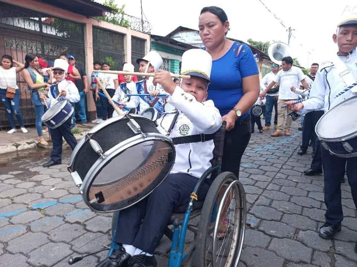 UNOLiveNic's tweet photo. El amor a Nicaragua es inmenso y detrás de todo ese sentimiento está la reina #Madre que todos tenemos.

¡Felices Fiestas Patrias! https://t.co/QGOav9cmyZ