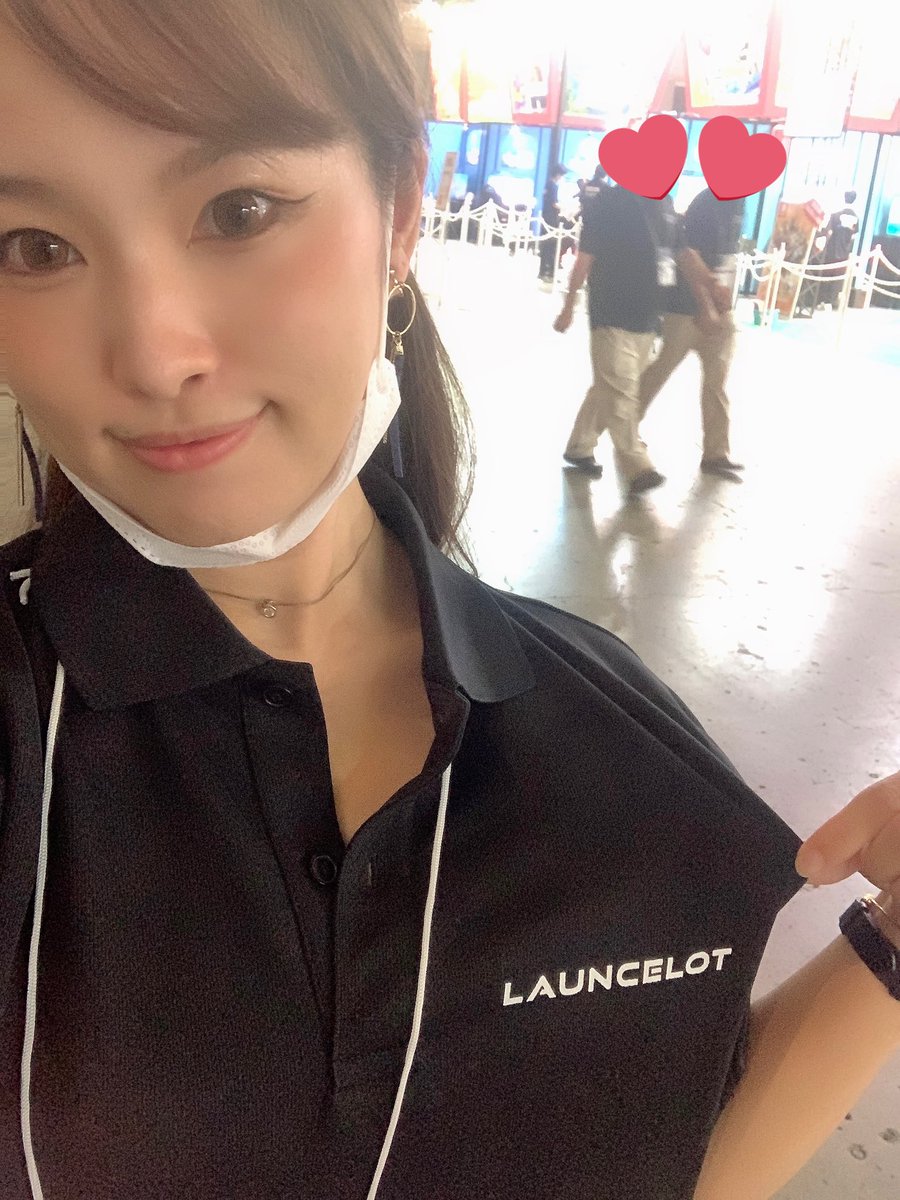 eririn_shi's tweet photo. #東京ゲームショウ2022♡
今回私は,5ホールの「スマートフォンゲームコーナー」の一角...#ランスロット 様のブースにおります♡
麻雀ゲーム🀄️のPR担当です!
お時間ある方は探してみてね😊
#TGS2022 #TGS #東京ゲームショウ #ゲームショウ #幕張メッセ #LAUNCELOT https://t.co/gRDf3AjLfe