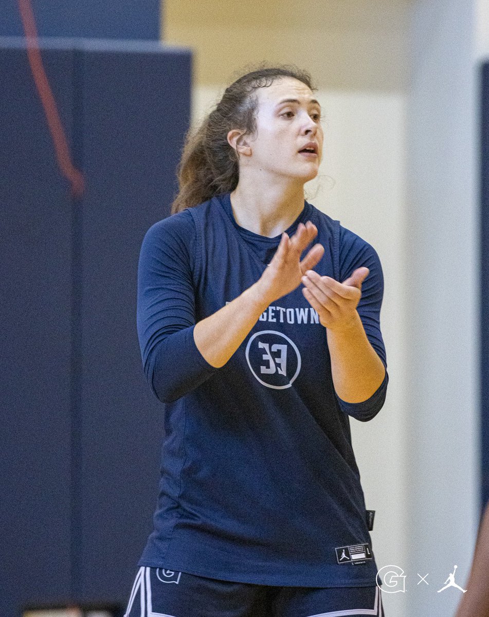 GeorgetownWBB's tweet photo. Focused on the season! 

#HOXASAXA #WeAreOne https://t.co/aILGfeHAaG