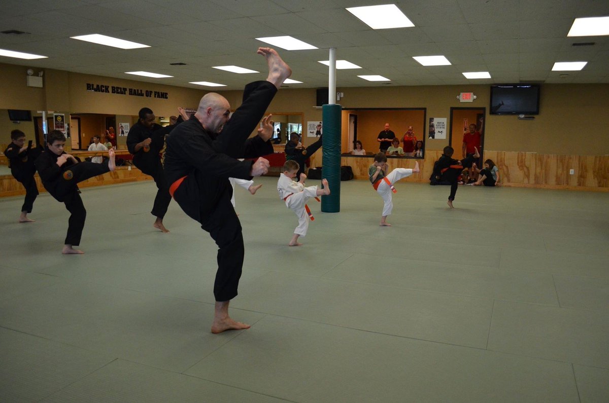 UMAK_Hammonton's tweet photo. Some call it sweat, we call it that after class glow. 😅 💦

#parenting #parents #atco #hammonton #hammontonnj #berlinnj #martialarts #motivation #Inspiration #Fitness #Focus #Strong #Confidence #UltimateExperience #UltimateParenting #UltimateConfidence #UltimatePride #Ultima... https://t.co/0F4aLwP0wa