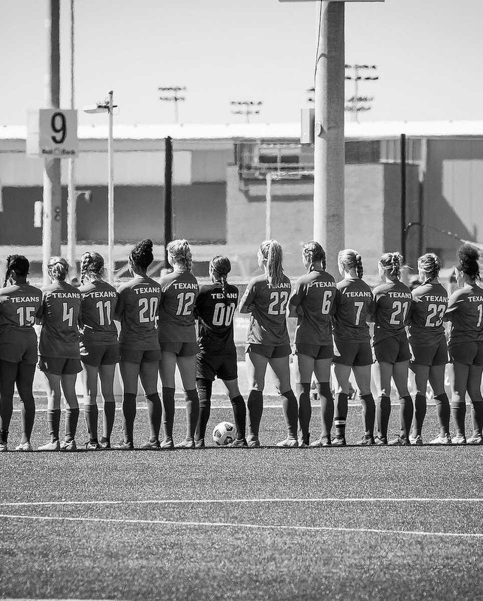 I am so extremely blessed and grateful to announce that I will be furthering my education and playing Division 1 soccer at Sam Houston State University! Thank you so much to my family, friends, teammates, and coaches for always supporting me.  #eatemupkats #bearkatsoccer 🧡🐾