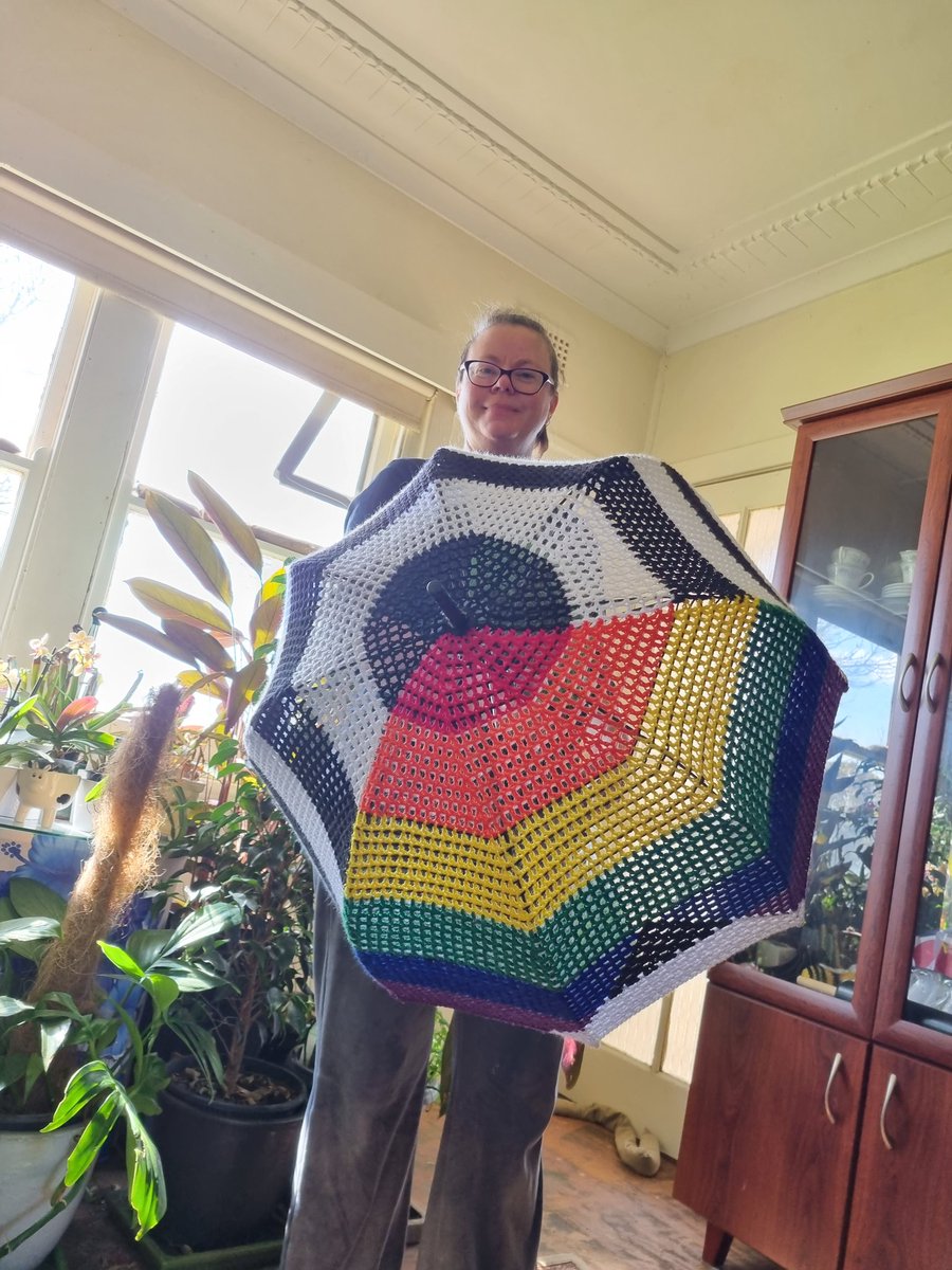 SpiniferJ's tweet photo. @Stands @Alex8Calvert I finally finished my parasol from this August's GISH! The reaction to it has been pretty sweet. 😍 https://t.co/PJmXgvJLyW
