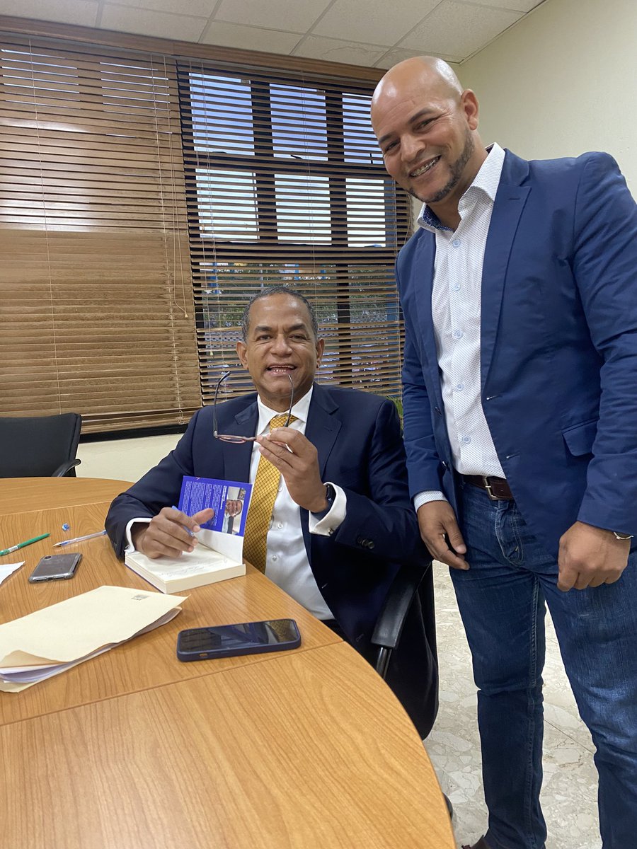 luismasero's tweet photo. Una gran reflexión sobre  LOS MOVIMIENTOS SOCIALES DOMINICANOS EN EL SIGLO XXI DEL ESTIMADO COMPADRE @JCESARVALENTIN sin desperdicio.  Gracias por la invitación https://t.co/Y135KzRzFT