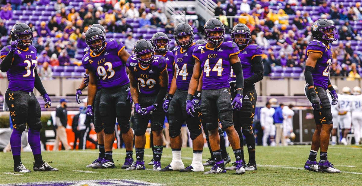 Extremely blessed to receive my 4th offer from <a href="/ECUPiratesFB/">ECU Football</a>! Big thanks to @ECUCoachHouston! #GoPirates 💜🤍AGTG ✝️ @RivalsFriedman <a href="/247recruiting/">247Sports Recruiting</a> <a href="/adamgorney/">Adam Gorney</a> <a href="/coachjtmcgee/">Josh McGee</a> <a href="/CKennedy247/">Collin Kennedy</a> <a href="/RaidersFB/">Reagan Raiders FB</a>
