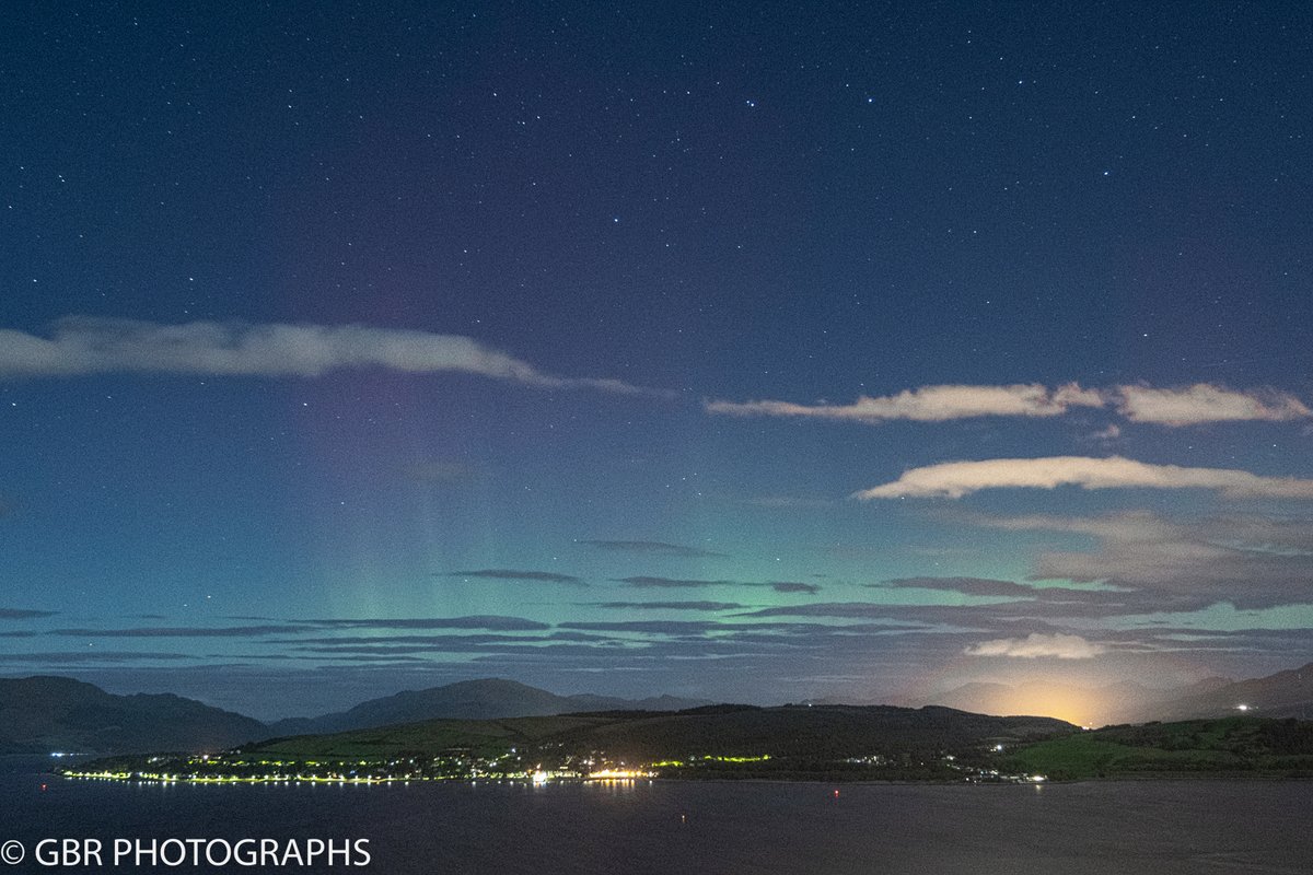 The Aurora over Kilgreggan as seen from Lylehill, Greenock 15/09/22 @VirtualAstro @SkyeAuroras #aurora @Western_Ferries @discinverclyde @greenocktele @SeanBattyTV #bbcweather #skyatnight #lookup