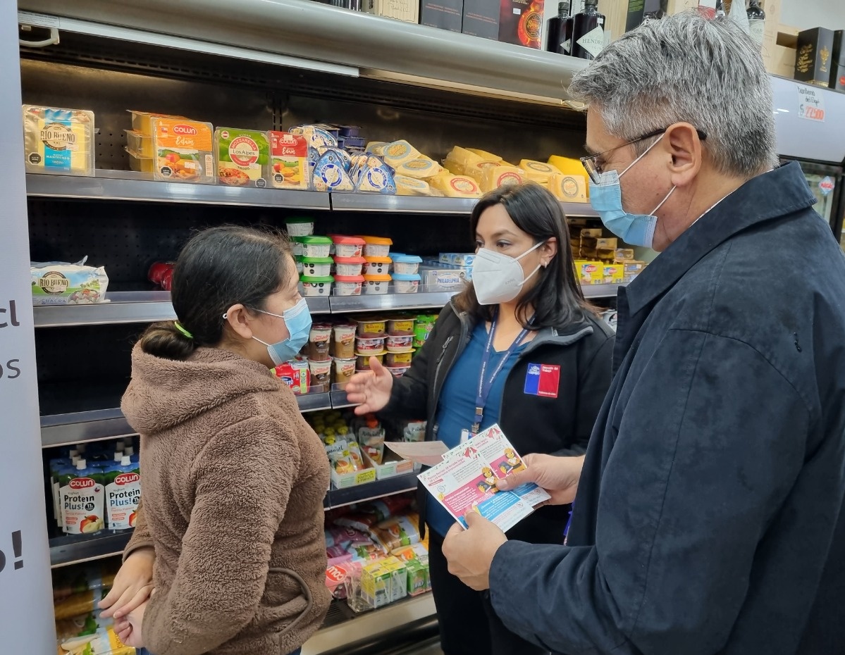 MintrabAysen's tweet photo. 🇨🇱Atención comercio! El 18 y 19 de septiembre son feriados obligatorios e irrenunciables para el comercio!
🤔 Qué significa? Qué sucede con el 16 septiembre? El Seremi RodrigoDíaz y la DirReg @DirecDelTrabajo lo explicaron #Hoy
🤳Acá info!⬇️#FiestasPatrias
https://t.co/wmKMkL58ZF https://t.co/GclVX4COE4