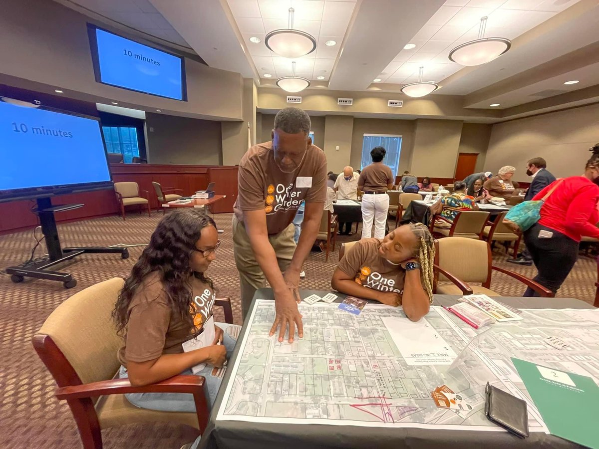 OneWinterGarden's tweet photo. We will build our community up. No more will we be pushed to the side and mistreated by those who disregard us.

#PlanningSession #AtCityHall #OneWinterGarden #WinterGardenFl https://t.co/0HNshJmR4z