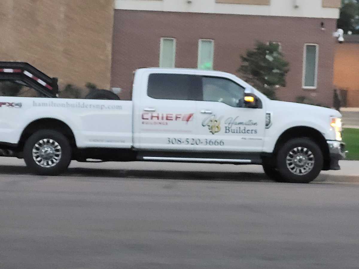 CoachHammond__7's tweet photo. Homecoming Parade #npONE #CUE2022 https://t.co/YfCMr0rBOz