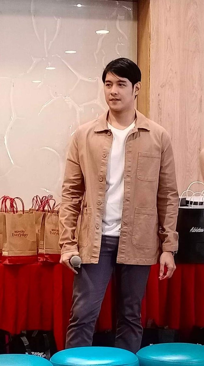 TeamJericGlobal's tweet photo. Hello ka Team Jeric Global 🥰🥰🥰 @imJericGonzales ♥️♥️♥️ https://t.co/MsqwxbRFTx