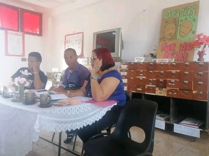 IprRamirez's tweet photo. #EducadoresCubiteños En el horario de la mañana se desarrolla el consejo de dirección correspondiente al mes de septiembre, con el acompañamiento de funcionarios y miembro del PCC. Se analizaron varios procesos y acuerdos de la etapa.#YoVotoSí#VamosPorMás. https://t.co/DeGfHsTlw3